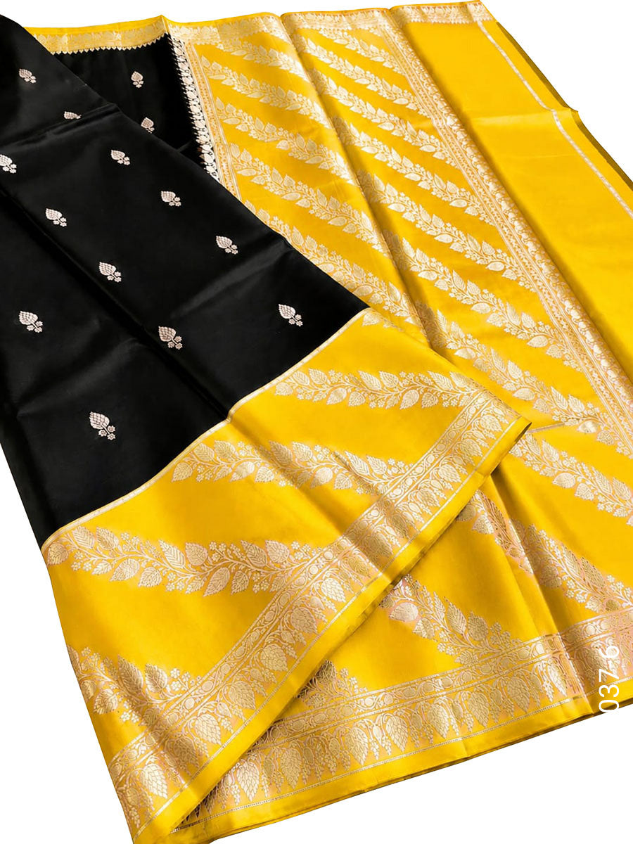 Soft Silk Zari Work Designer Banarasi Saree